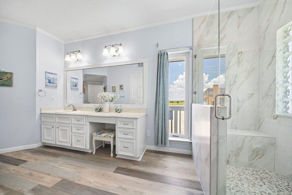 Life's A Beach by Ryson Vacation Rentals