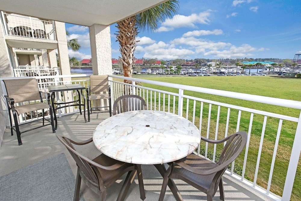 Yacht Club 2-404 4 Bedroom Condo