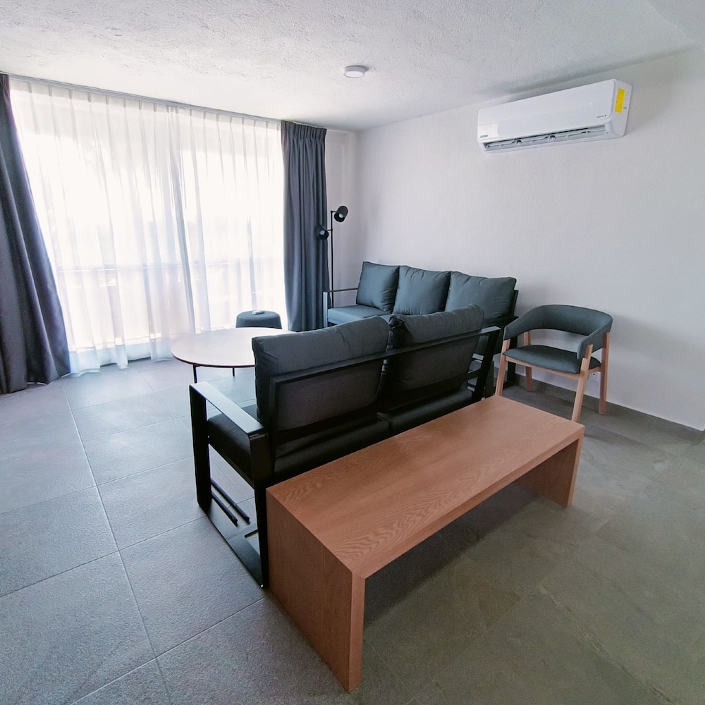 Sunrock Hotel and Suites