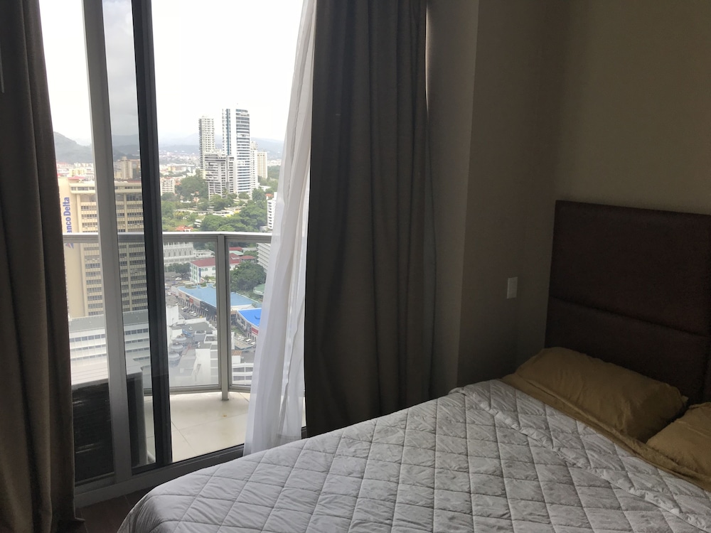 Denovo - Executive Residences
