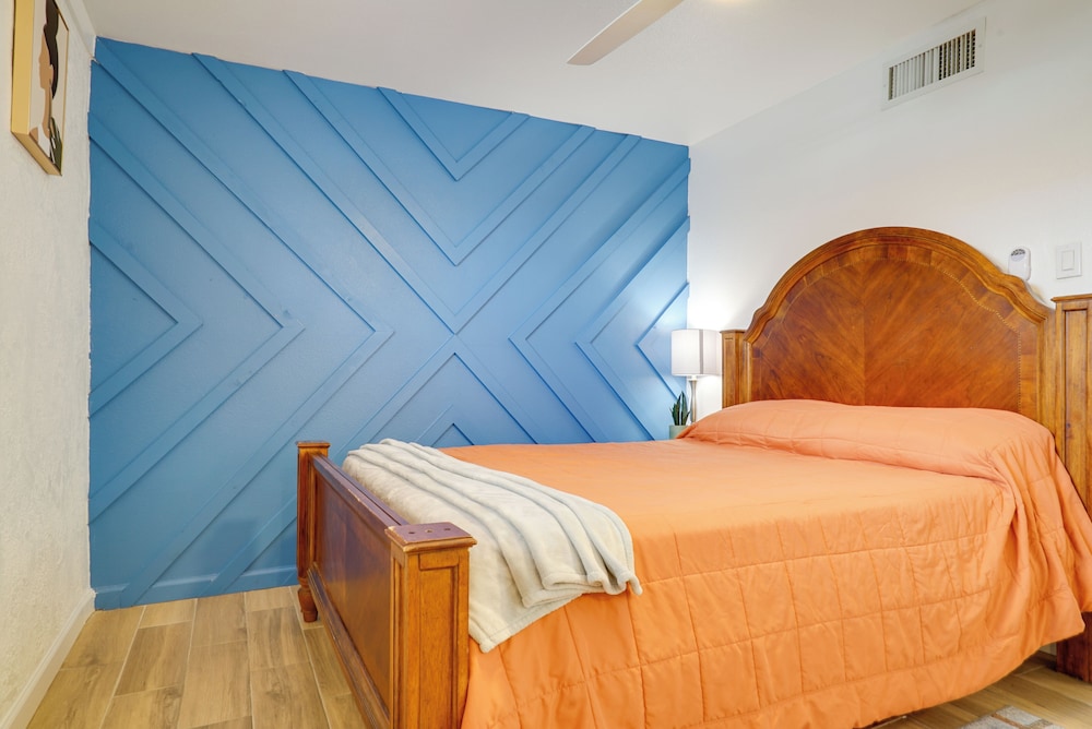 4 Mi to Dtwn El Paso: Pet-friendly Apartment!