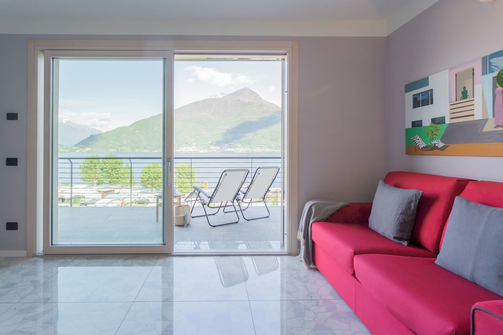Misultin House & Swimming Pool by Rent all Como view 4
