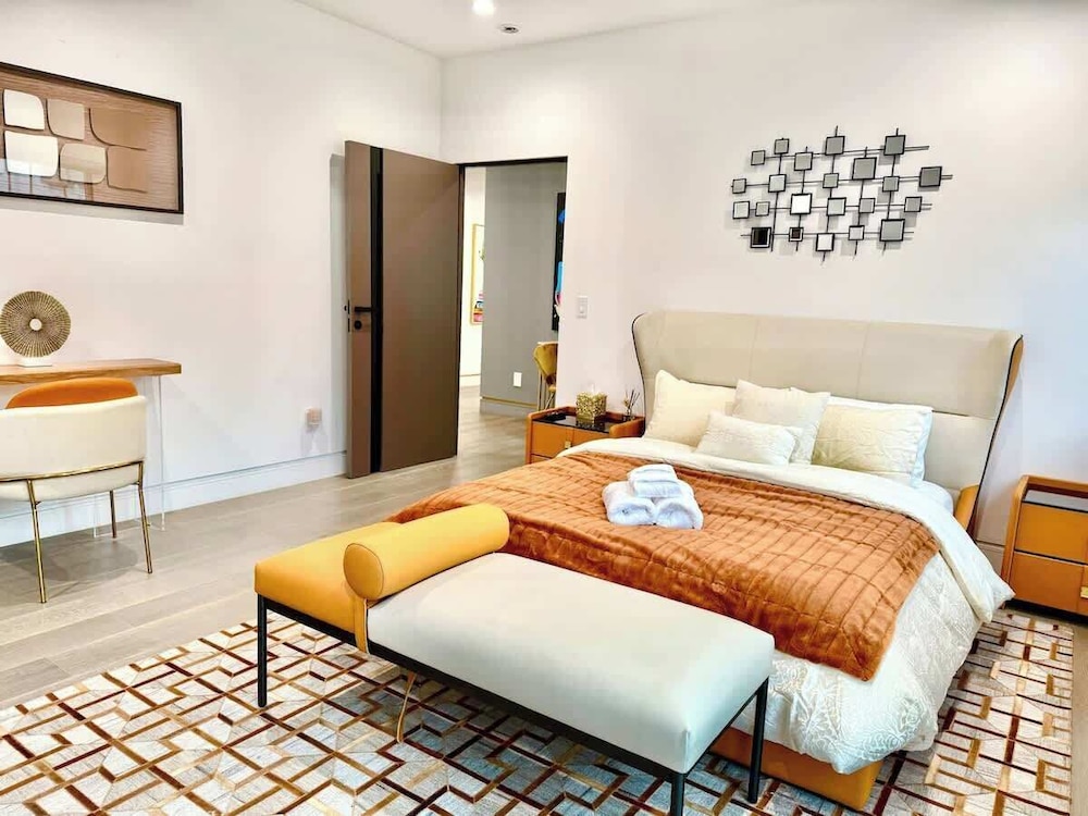 @ Marbella Lane - Enchanted Garden & Pool Hideaway