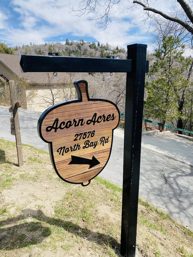 Acorn Acres Lake Views for 8