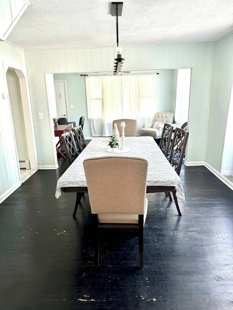 Solomons Island 6BR Family Getaway