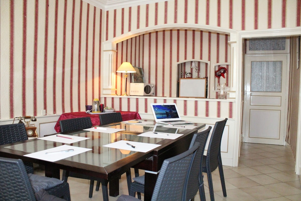 meeting & event spaces