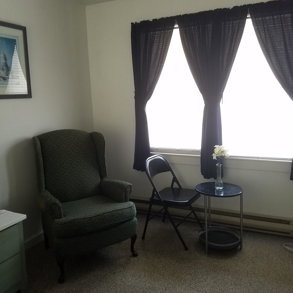 Becket Motel