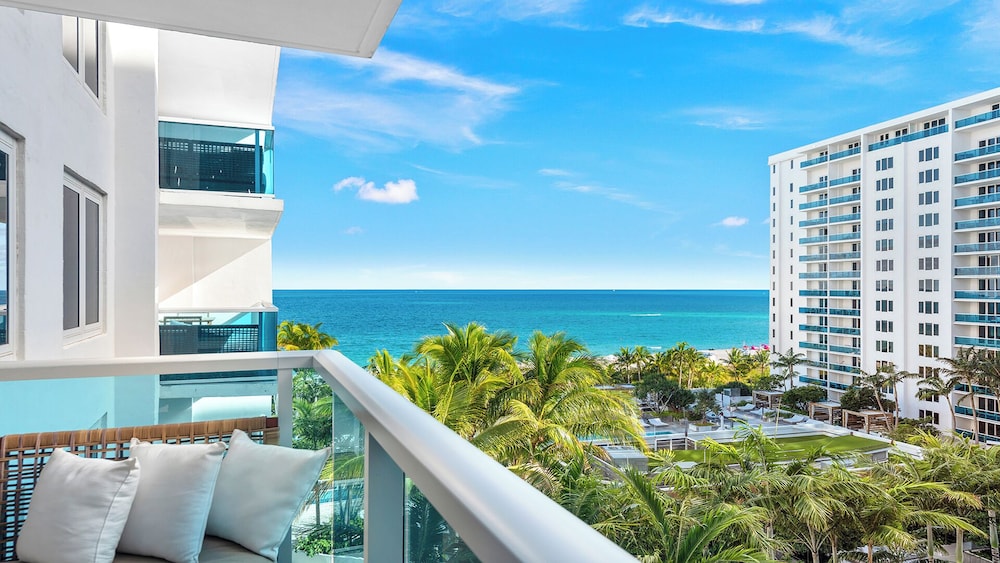 Luxury Vacation Rentals at 1 Hotel & Homes by LRMB