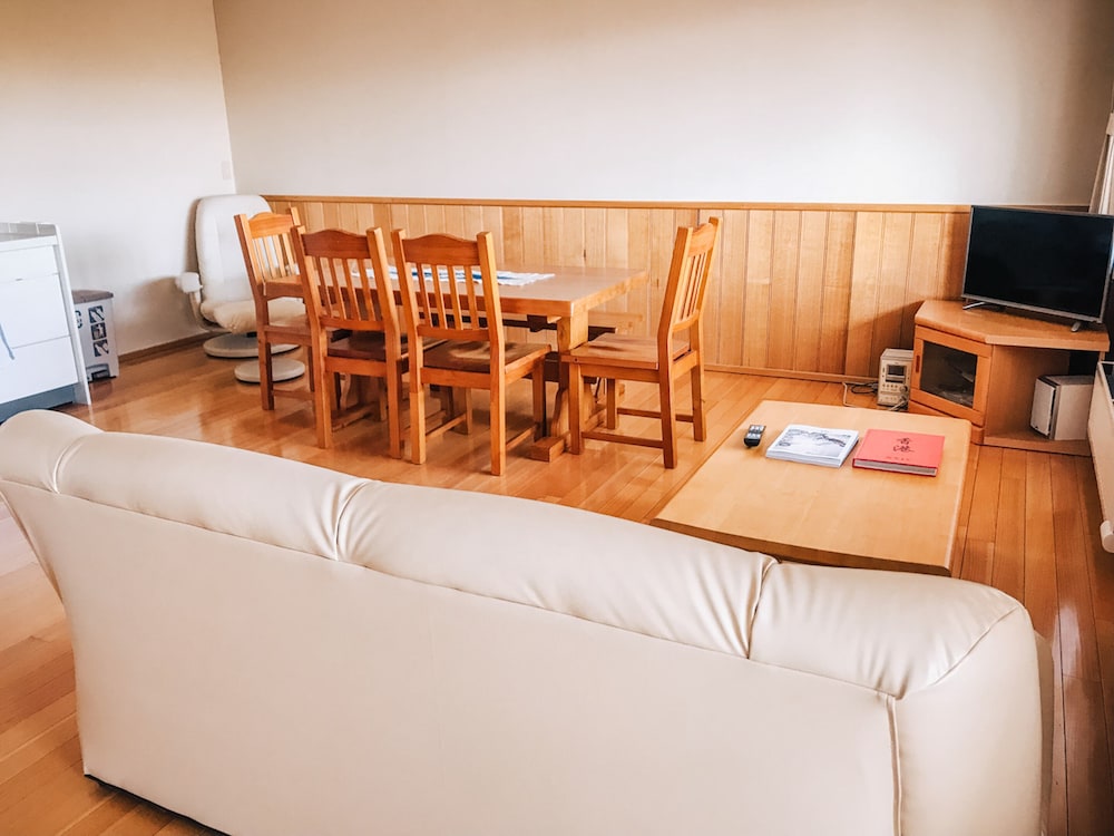 Yotei Town House view 4