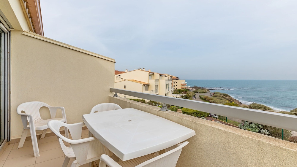 Seaside Studio in Agde