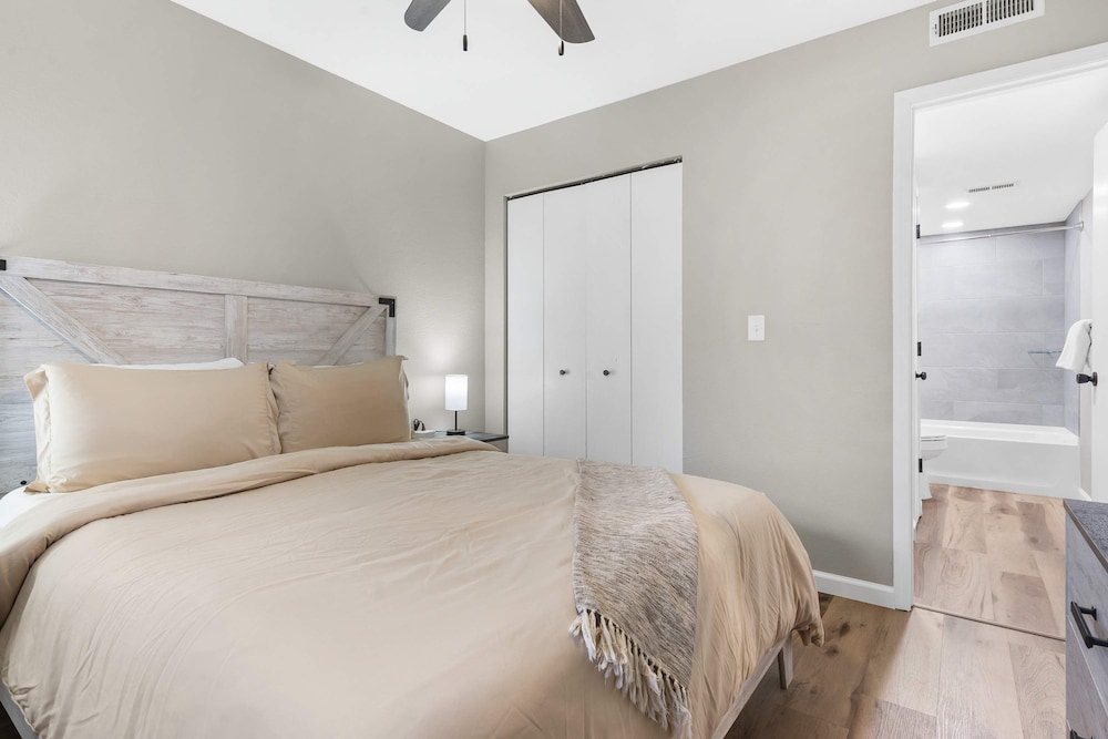 Modern Comfort Retreat