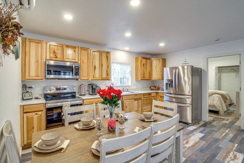 Near Ocean: 'home Away From Home' in Gold Beach