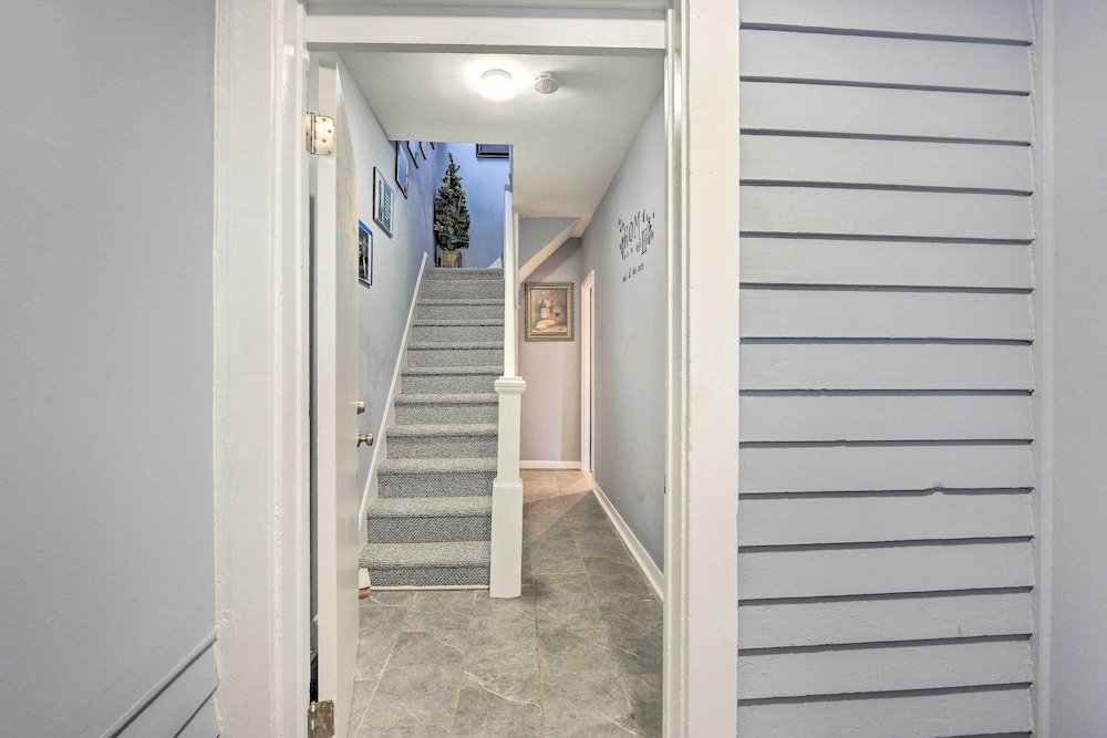 Updated Linden Home: Visit NYC & Newark!