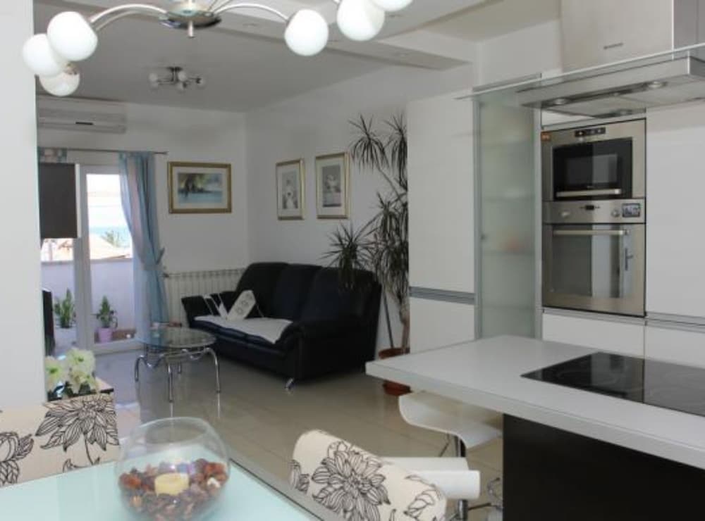 Apartments K Supetar