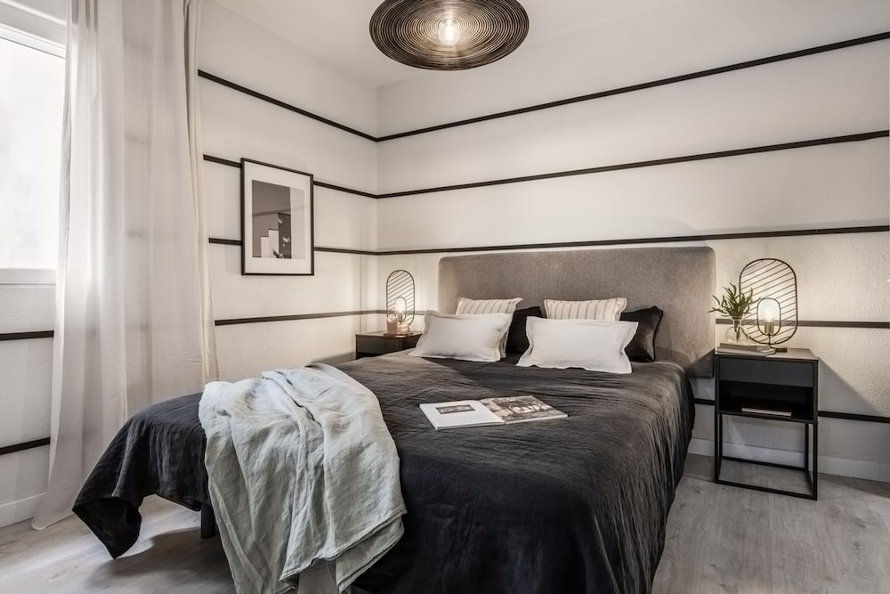 Alonso - 3 Bedrooms With Terrace in Rios Rosas
