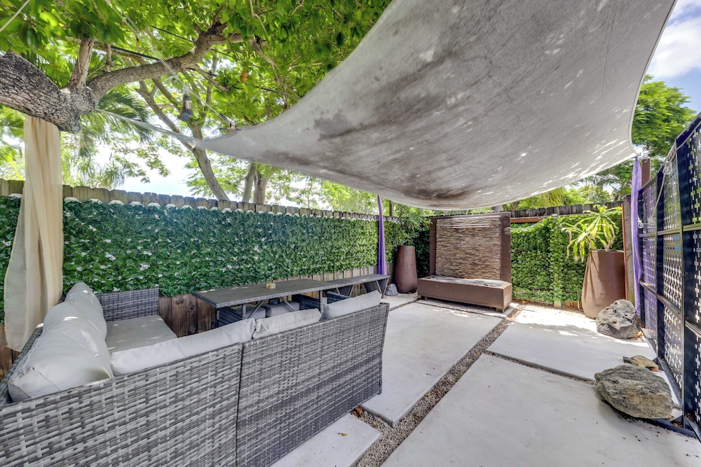Private Oasis in West Park Near the Beach!