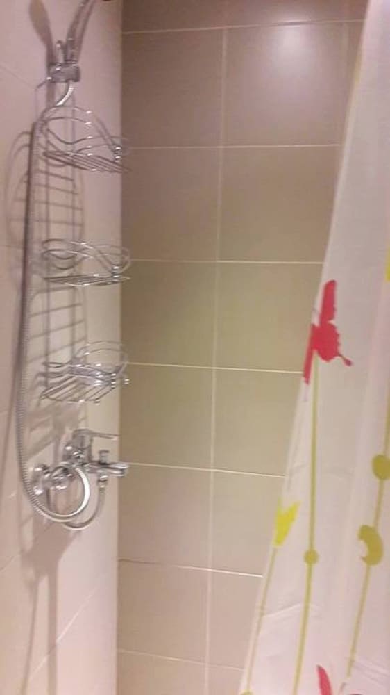 Araneta Cubao No Brown Outs 1BR Furnished Condo With Balcony Free Wifi Netflix