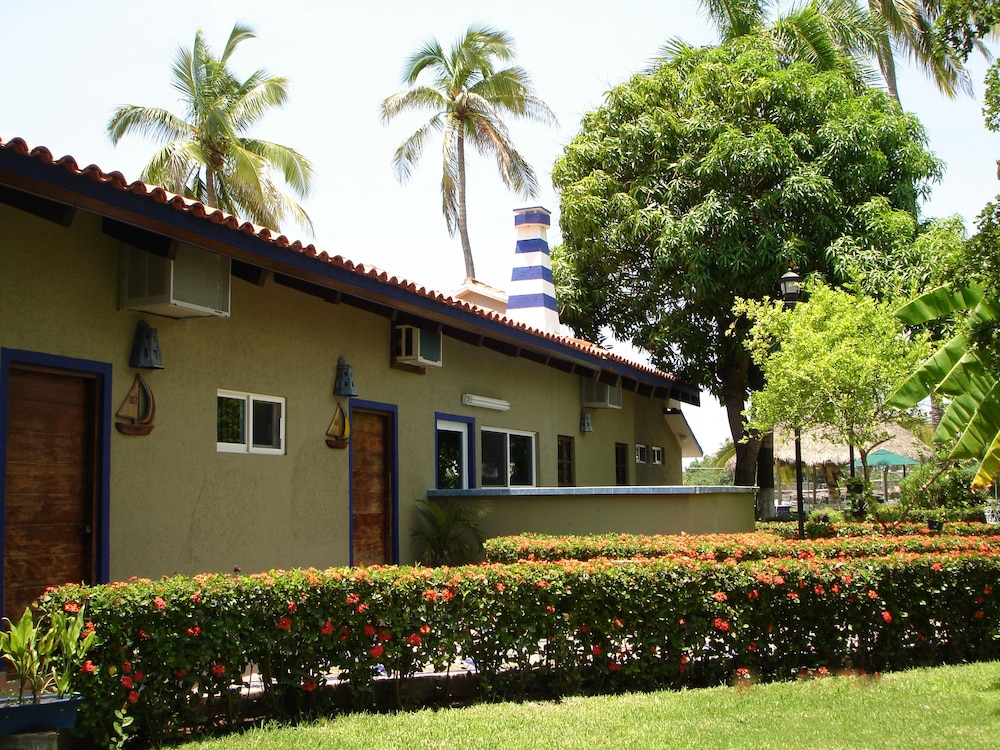 Hotel Marina San Blas - Image 1