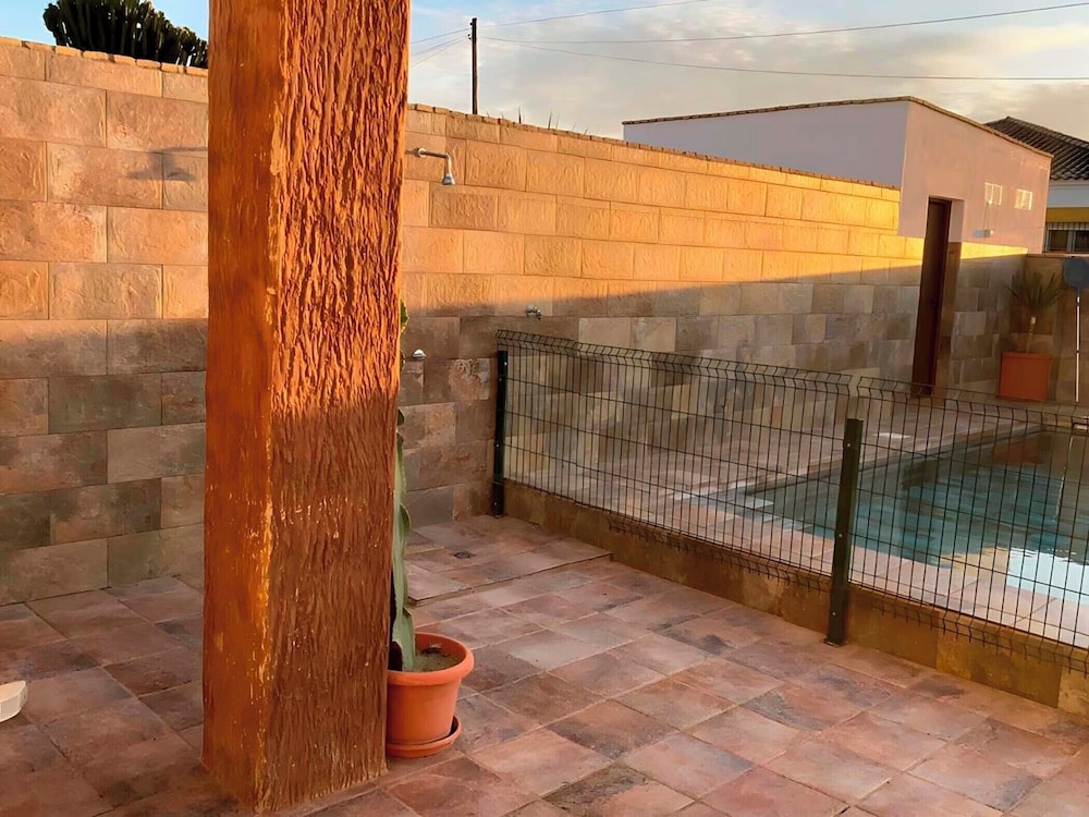 Chalet con piscina privada familias