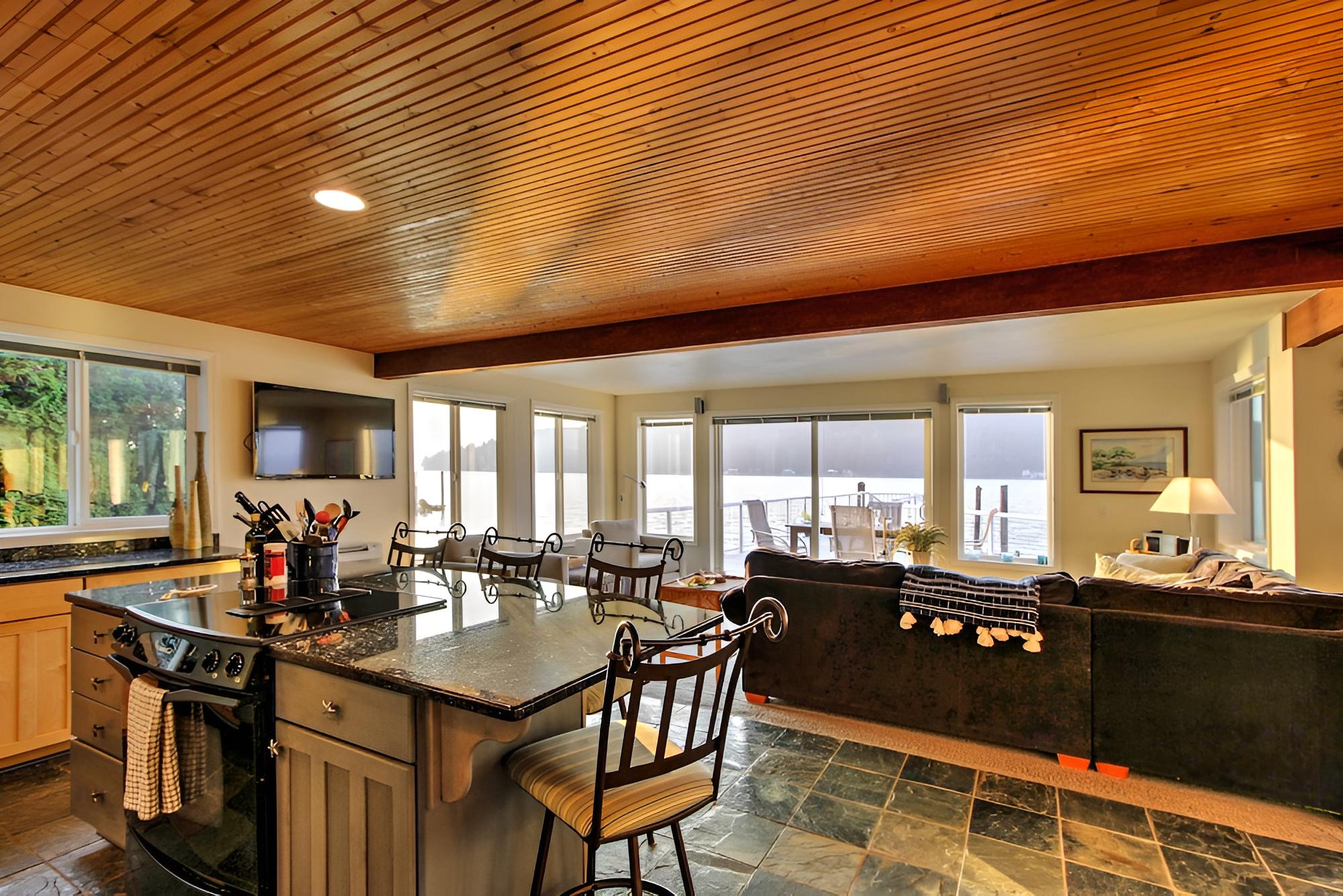 Waterfront Home on 'gold Coast' of Hood Canal! view 2
