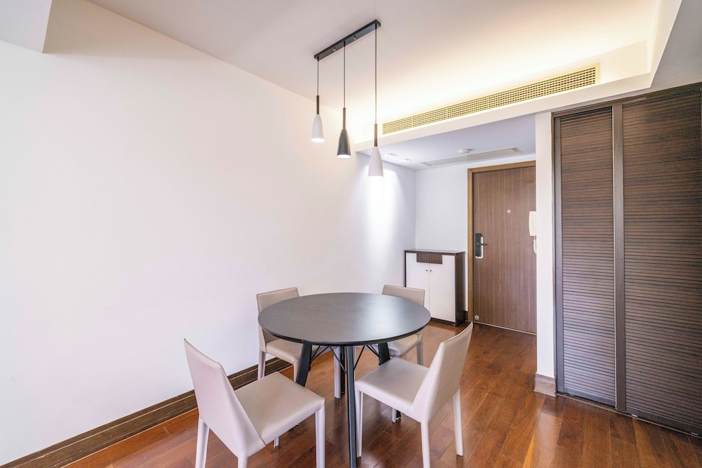 Tyms Modern 1BR 1BA Suite Xujiahui Metro