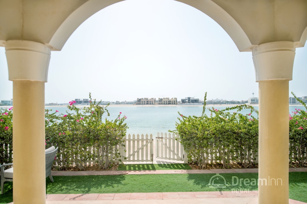 Dream Inn Dubai - Signature Villa