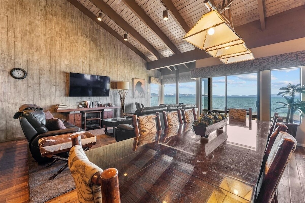 Lake Tahoe Vacations - Swimsuit Required 4 Bedroom Home by RedAwning - Property Image 45
