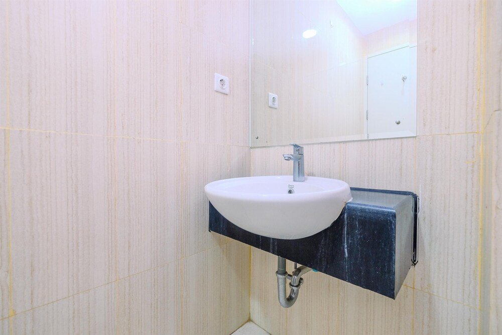 Spacious 2BR at Sentul Tower Apartment