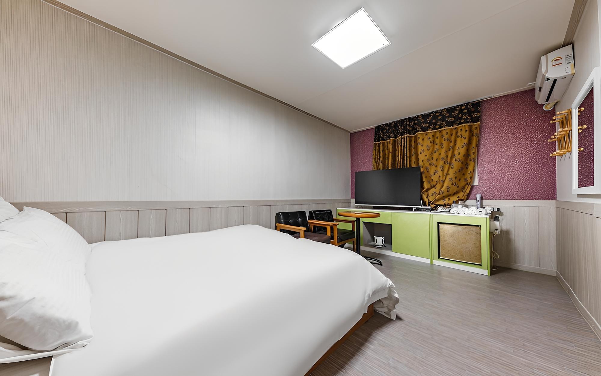 Jecheon Cello Motel view 5