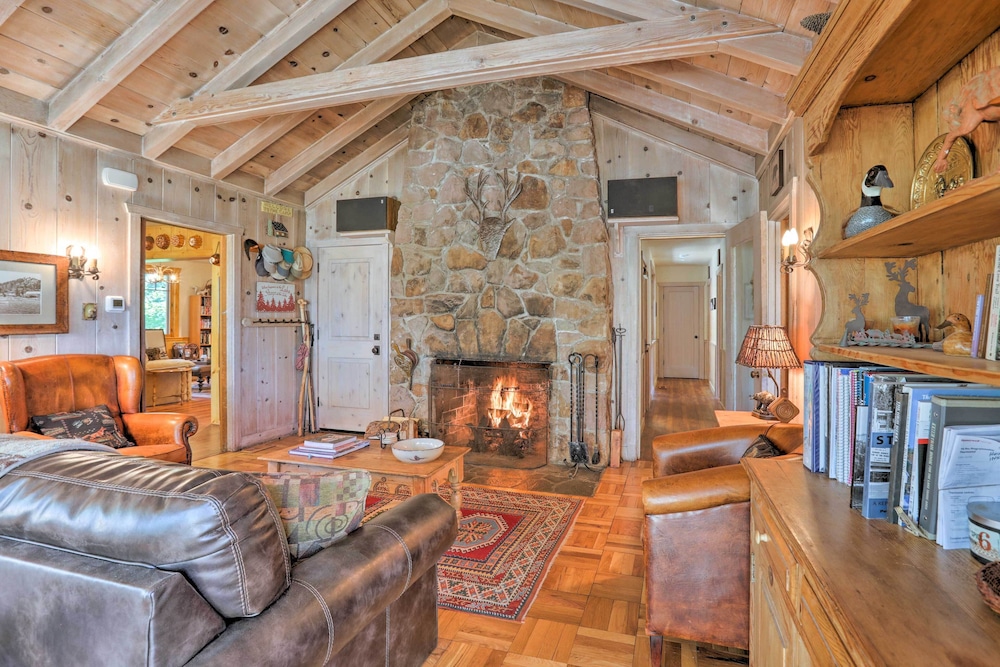 Kings Beach Lodge w/ Hot Tub Lake Tahoe Views! - Property Image 13