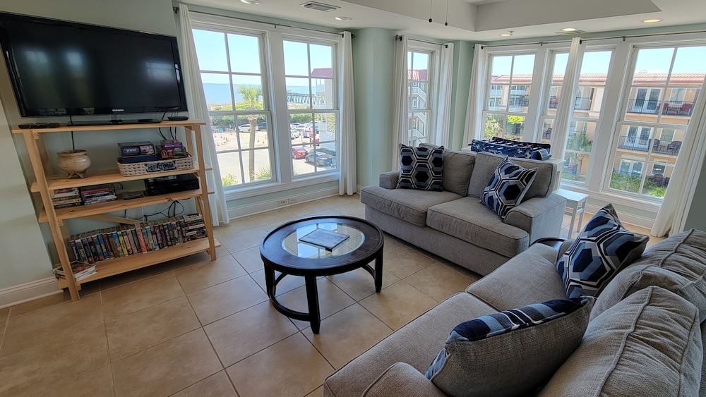 Pier Walk Unit C by Tybee Vacation Rentals