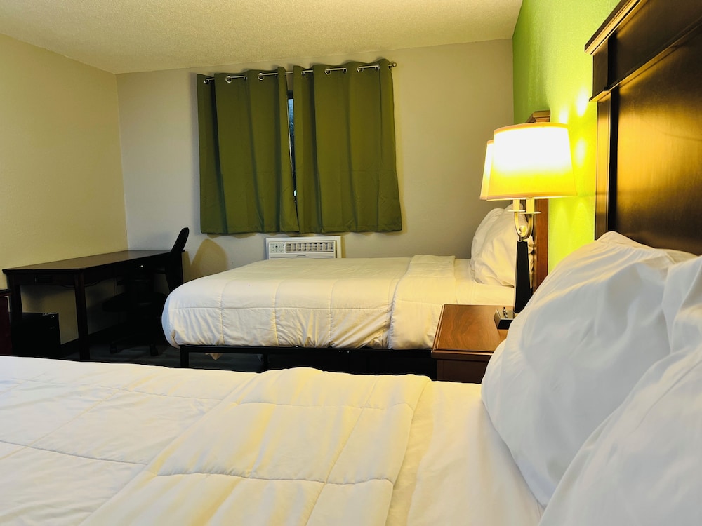 Super Inn by OYO Lansing MI