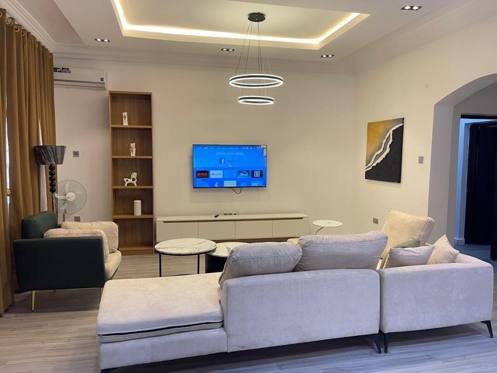 Decorum Apartments