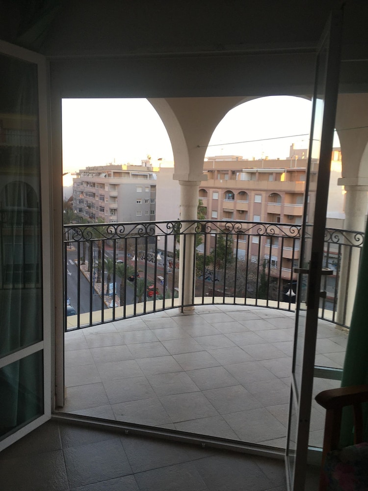 Apartment 350 Meters From Playa del Cura