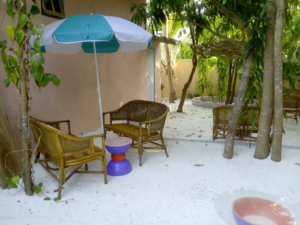 Dhon Fulhafi Inn