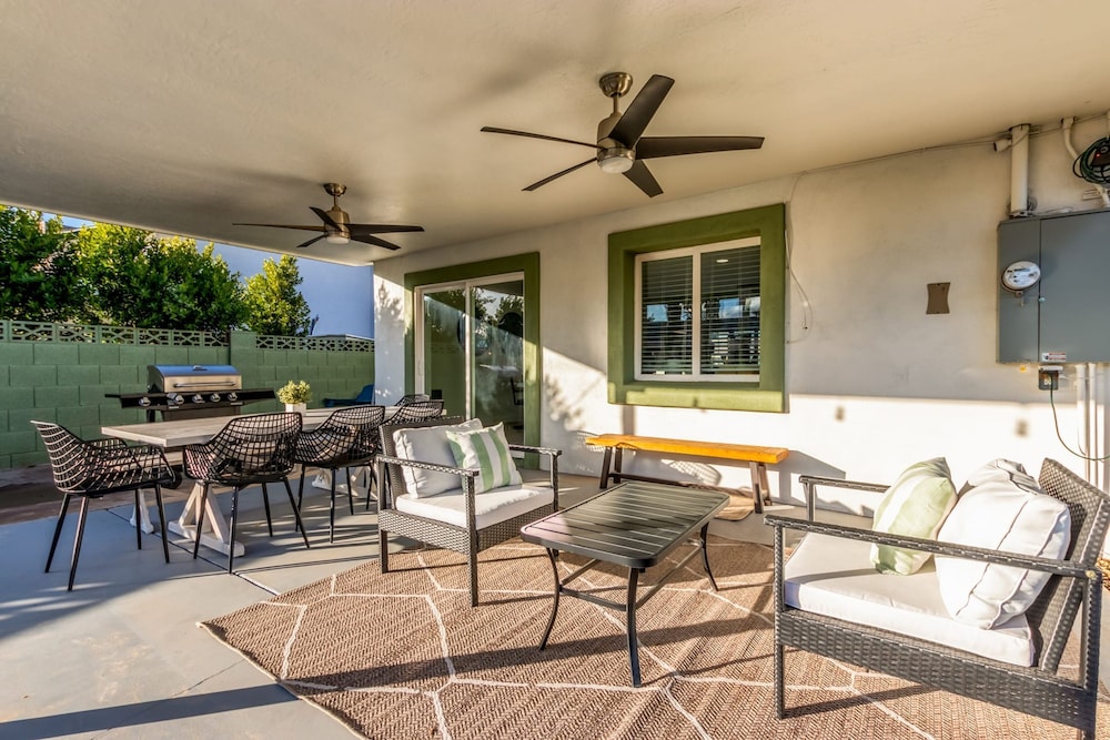 Desert Rose Retreat Heated Pool 2 Masters Gameroom