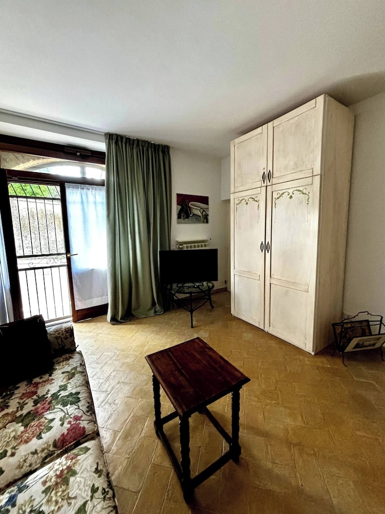 Charming Umbrian Apartment in Castel Viscardo
