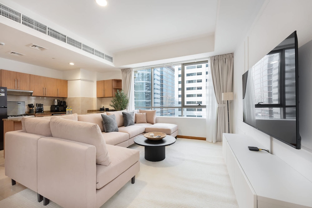 Spacious 1BR Haven for 2 in Al Barsha