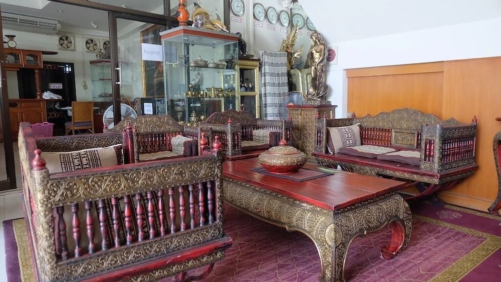 Thai Ngam Palace Hotel view 2