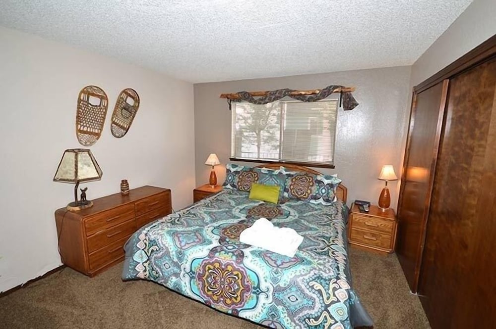 2085 Slalom Court 4 Bedroom Home by RedAwning