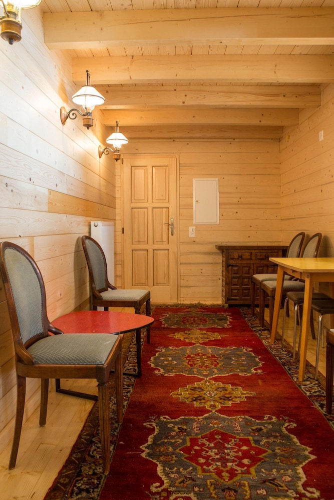 Rosaline - Large and Cosy Swiss Chalet With Beautiful Views