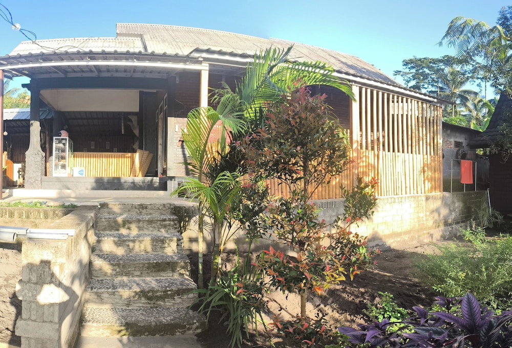 Tetebatu Valley Bungalows