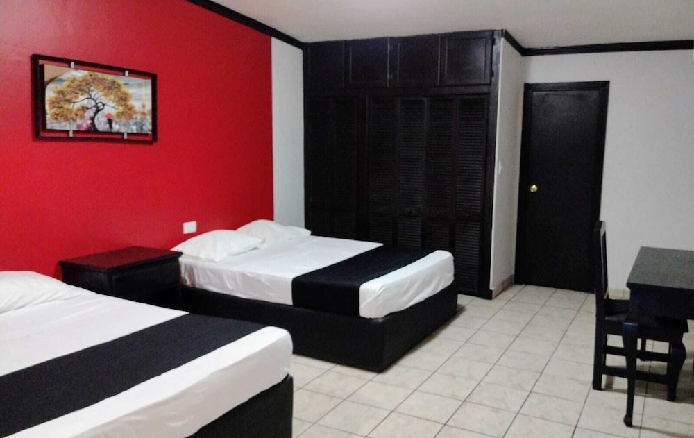 Nuevo Laredo Vacations - Hotel  Suites Hacienda Santa Maria - Property Image 2