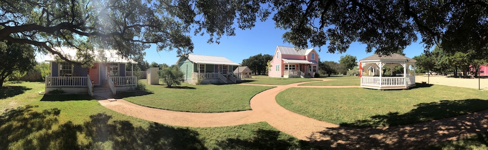 Yellow House Bed and Breakfast