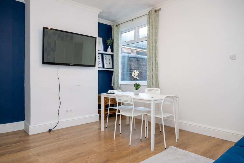 3br-7guests-freeparking-pets-towncentre
