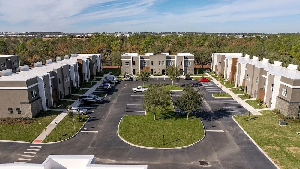 Luxury Villas Collection - Near Parks & Shopping