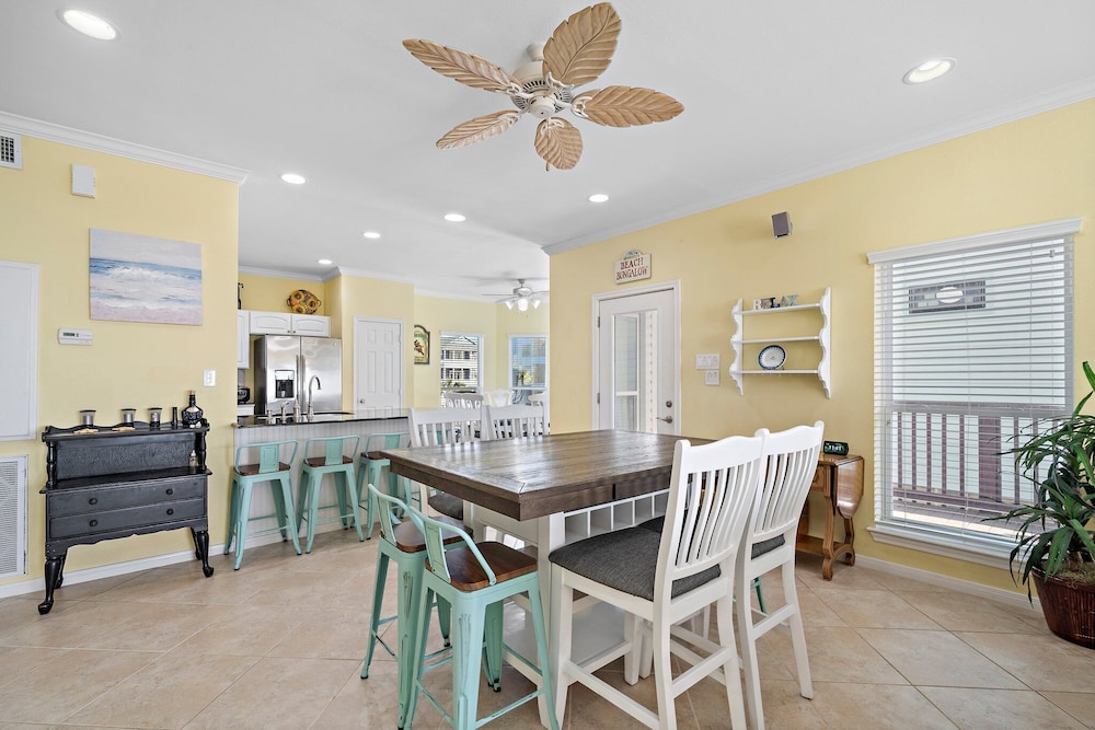 Starlight Oasis by Ryson Vacation Rentals