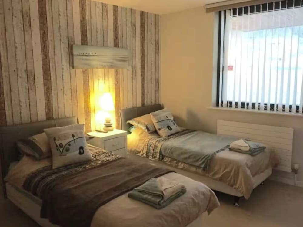 Seaside Bliss Retreat in Westward Ho!