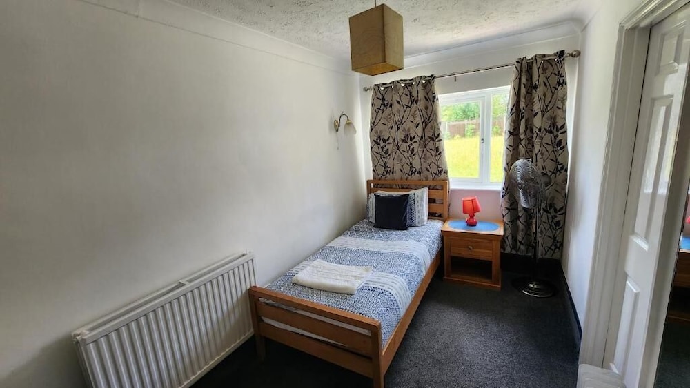 Gatwick Castle B&B