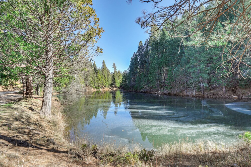 Drive to Major Parks: Nature Getaway in West Point